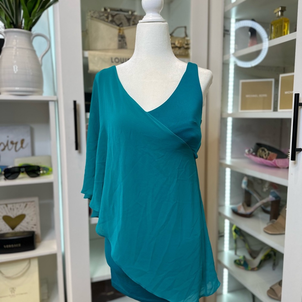 Teal Asymmetrical Sleeveless Top